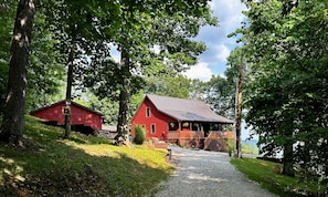 Private drive leading to the cabin