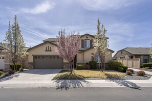 Exterior of the house with view of the mountains