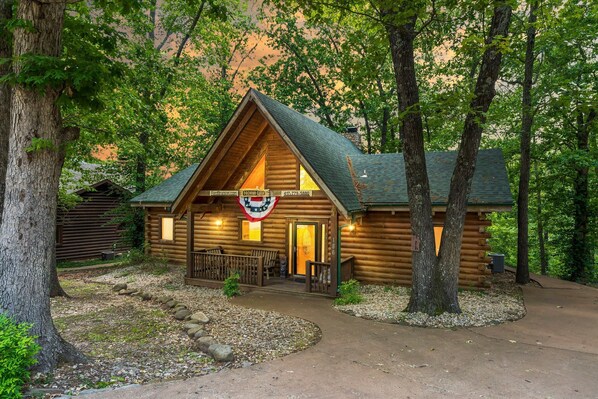 Dogwood Tree Cabin