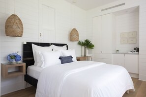 THE COURT IS JUST STEPS TO THE BEACH & DOWNTOWN SEASIDE, FL
