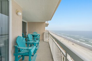 Have your breakfast on the balcony!