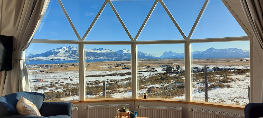 Hubert Hudson lector caldera Tu alquiler vacacional en Casino de Puerto Natales, Natales: casas y más |  Vrbo