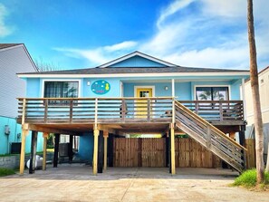 Welcome to Zula Siesta South Padre Island TX - 2 minutes walk to the beach