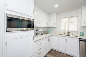 Full stock kitchen 
