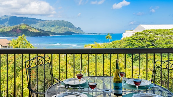 Hanalei Bay Resort #33034 - Ocean View Dining Lanai View