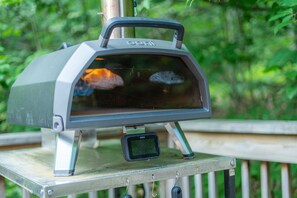 Ooni Karu 2 Pro pizza oven, with wood or gas heating options