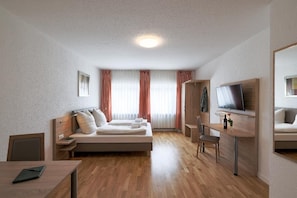 Zimmer 8-Doppelzimmer