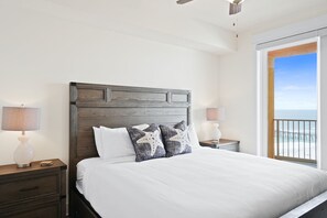 Main Bedroom with King Bed and Gulf Views