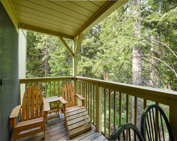 Balcony with seating