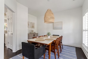Phil's Place | Expansive Backyard Bliss