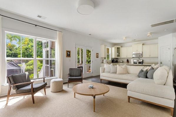 Phil's Place | Expansive Backyard Bliss