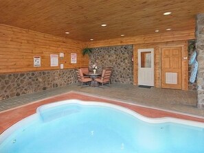 Sitting Area around Pool