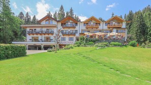 Gartenhotel Rosenhof - Das Paradies in Österreich – Familienhotel mit Pool