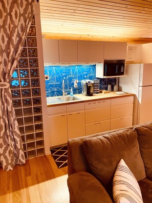 Kitchenette (with updated nautical wallpaper!)