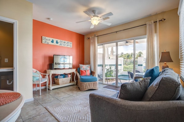 Enjoy a fantastic view of your private patio area, creating an inviting and relaxing atmosphere at Key Lime Cottage.