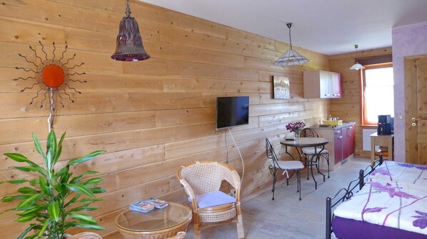Zimmeransicht mit Bett