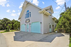 Exterior Front Entrance Through Side