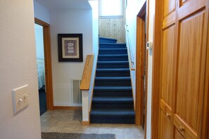 Downstairs Entry/Stairs