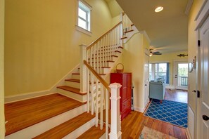 Entrance Hallway Stairway to Second Floor