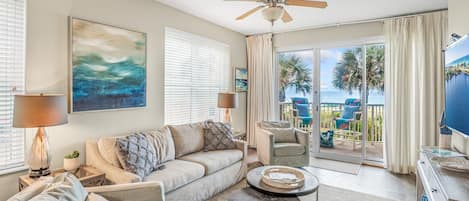 Beautifully furnished Gulf front condo!