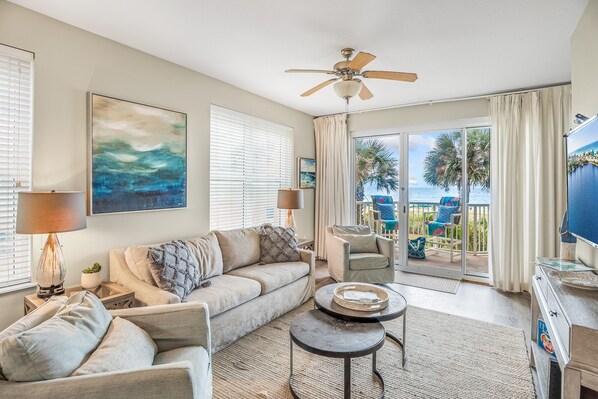 Beautifully furnished Gulf front condo!