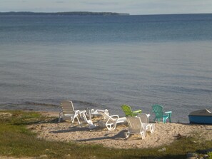 Shared beach on the bay - Shared beach on the bay