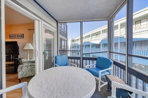 Sea Oaks 208