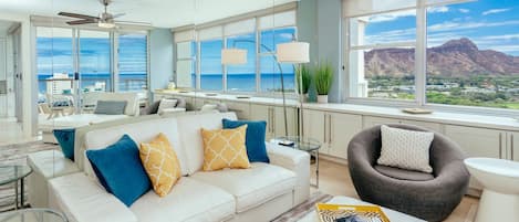 Elegant but comfortable Living room - Elegant but comfortable Living room