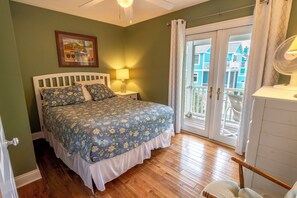 Main Level | Bedroom 1 | Queen
