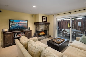 LR to Patio