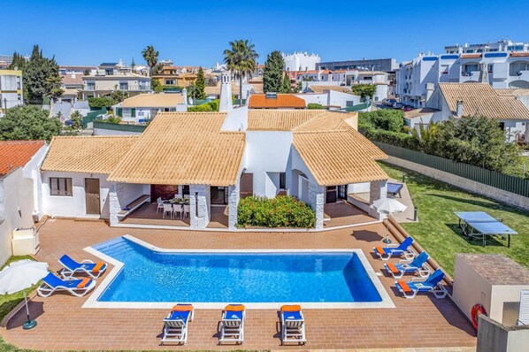 Villa Maralinda image
