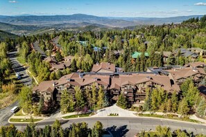 Located in the beautiful upper Deer Valley area