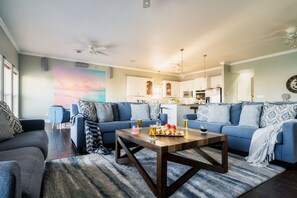 Spacious living room