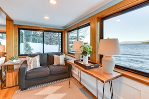 Sitting Area
