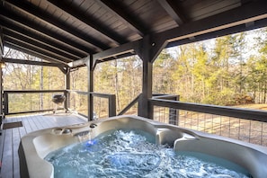 Bain à remous extérieur