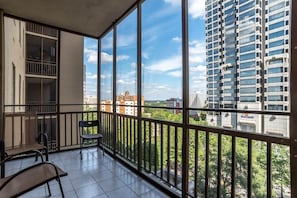 Balcony with good review