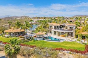 Phots cannot capture Casa Kokomo's magnificence and its resort-style amenities.