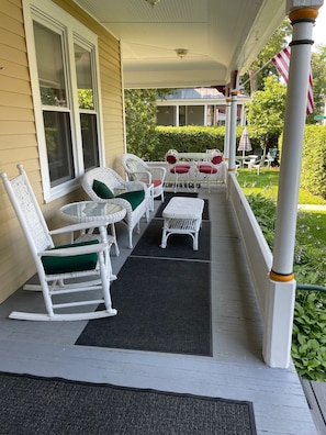 Beautiful Saratoga style shared front porch