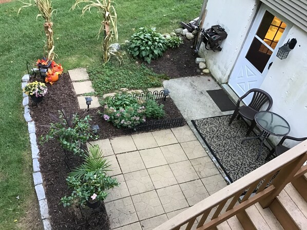 Entrance to unit
Secure well lit entry
Private patio