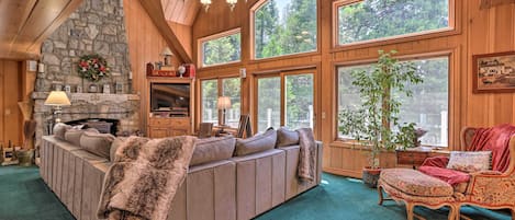 Lake Arrowhead Vacation Rental | 5BR | 4.5BA | 5,000 Sq Ft | Stairs Required