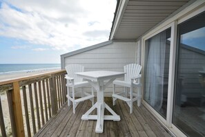 Deck B