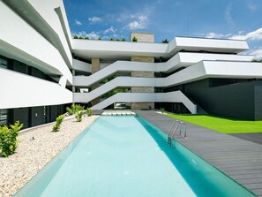 Nube, Planta, Tiempo De Día, Cielo, Edificio, Sombra, Diseño Urbano, Casa, Condominio, Barrio Residencial