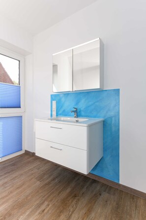 Badezimmer im Obergeschoss