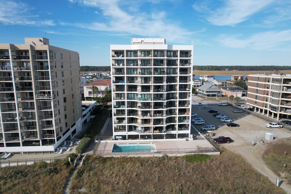 Sea Marsh I 204-Oceanfront 3BR/2.5BA condo in Cherry Grove