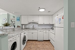 The family chef will love this fabulous kitchen.