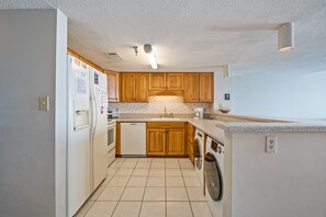 A fully stocked kitchen makes meal preparation a breeze.