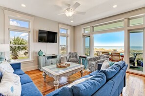 Ocean view main living room (thre are 3 living rooms + a game room)