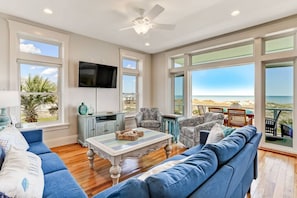 Ocean view main living room (thre are 3 living rooms + a game room)