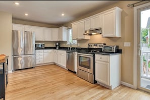 New Appliances /  Granite  Counters