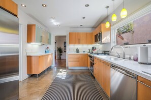Stainless steel and Viking range
